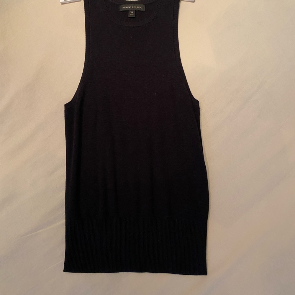 NWOT Banana Republic Black Sleeveless Top